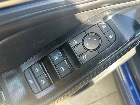 Used 2023 Nissan Rogue SV w/ SV Premium B Package AWD/4WD image 15