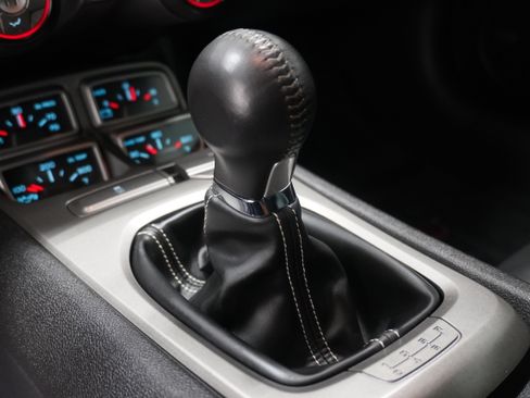 Used 2010 Chevrolet Camaro SS w/ RS Package RWD image 23