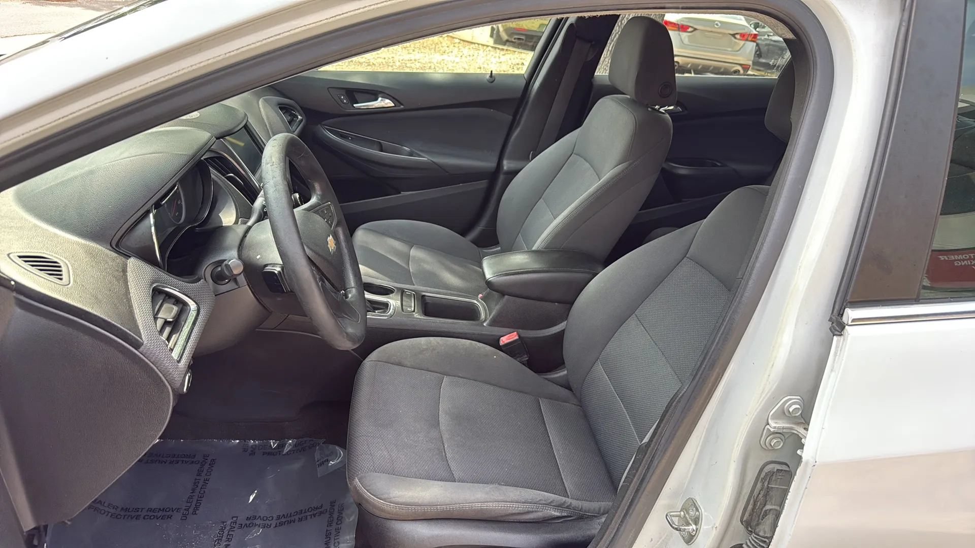 Used 2019 Chevrolet Cruze LT w/ LT Fleet Convenience Package FWD image 12