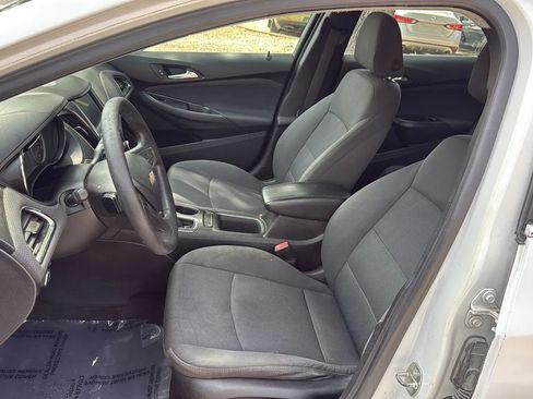 Used 2019 Chevrolet Cruze LT w/ LT Fleet Convenience Package FWD image 12