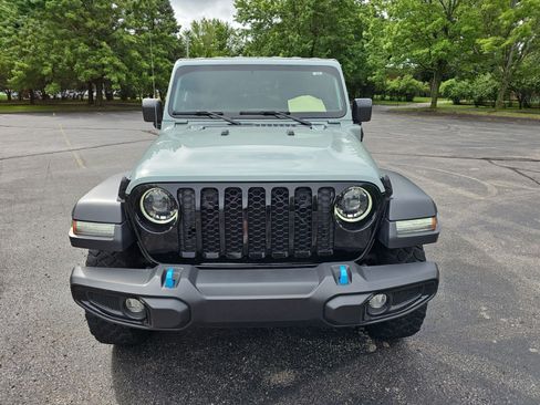 Used 2023 Jeep Wrangler Unlimited w/ Cold Weather Group AWD/4WD image 8