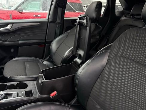 Certified 2024 Ford Escape Base image 27