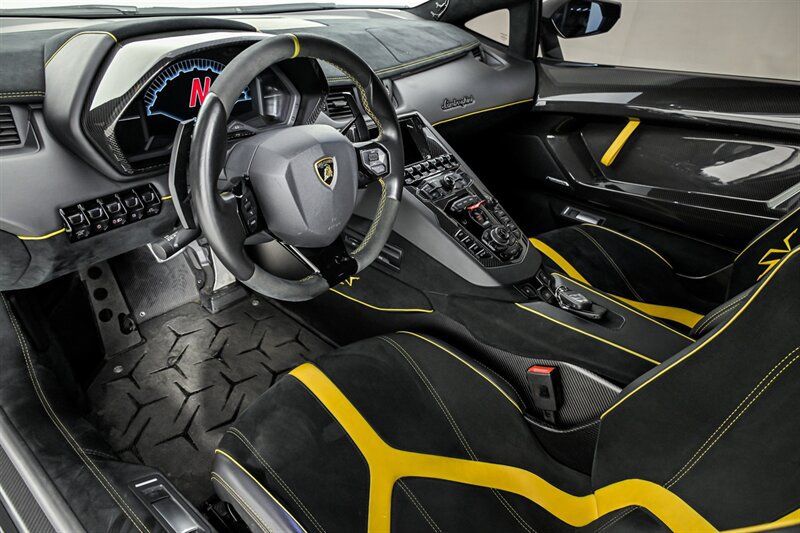 Used 2017 Lamborghini Aventador LP 750-4 Superveloce AWD/4WD image 15