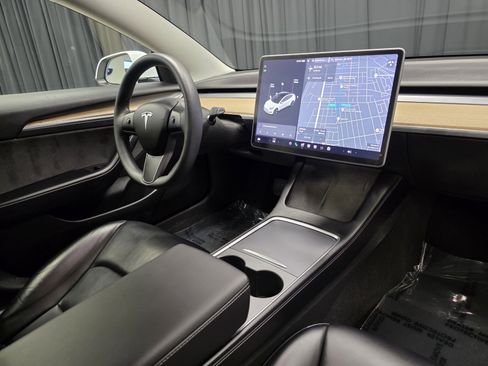 Used 2022 Tesla Model 3 image 35