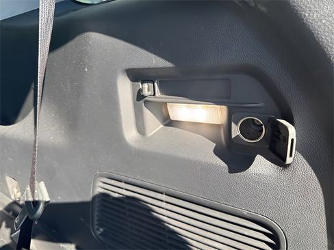 Used 2022 Ford Explorer Limited image 14