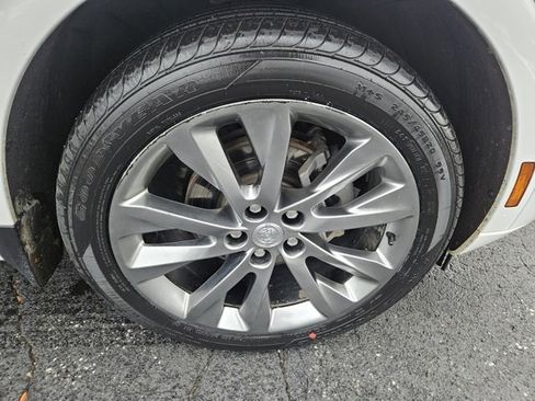 Certified 2021 Buick Envision Avenir image 26