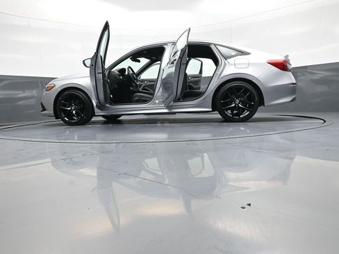 Used 2023 Honda Civic Sport image 48