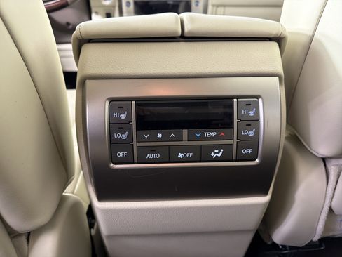 Used 2019 Lexus GX 460 Premium w/ Premium Package AWD/4WD image 23