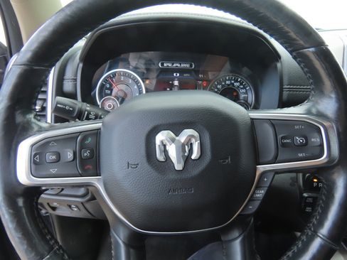 Used 2020 RAM 1500 Laramie AWD/4WD image 27