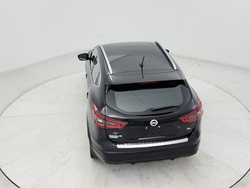 Used 2022 Nissan Rogue Sport SL w/ Premium Package FWD image 16