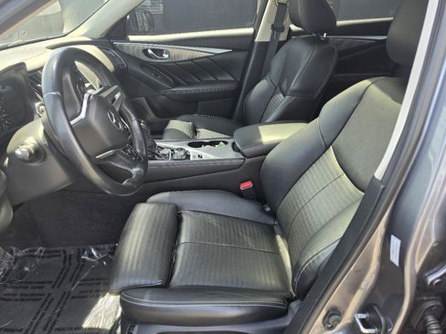 Used 2018 INFINITI Q50 Sport AWD/4WD image 17