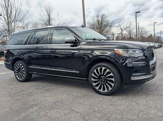 Certified 2022 Lincoln Navigator L Black Label video 2
