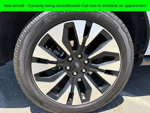 Used 2025 Ford Expedition Max Platinum w/ Driver's Package AWD/4WD image 7