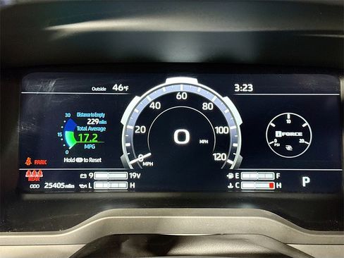 Used 2023 Toyota Tundra Platinum image 17