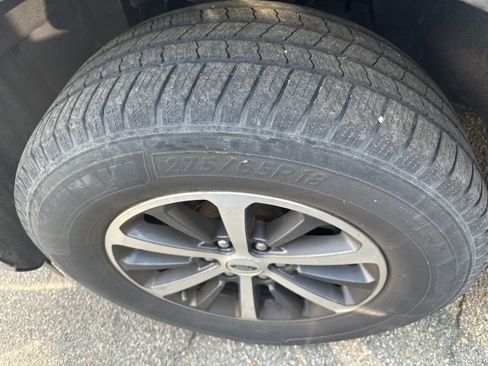 Used 2018 Ford Expedition XLT w/ Equipment Group 202A image 11