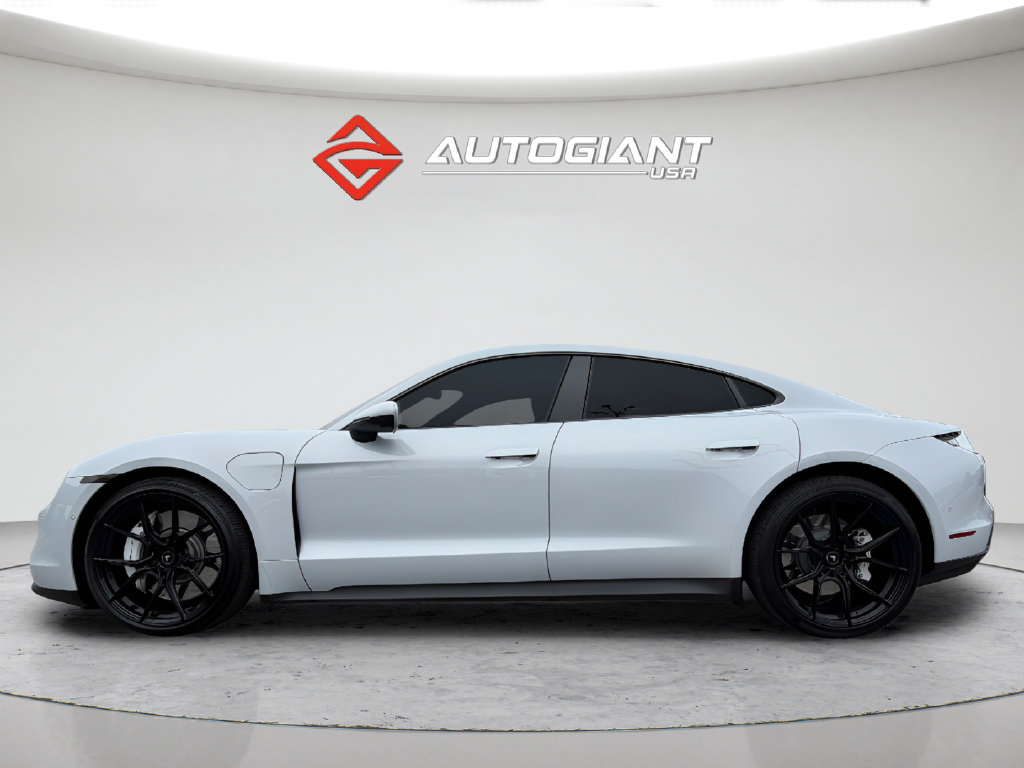 Used 2022 Porsche Taycan RWD image 2