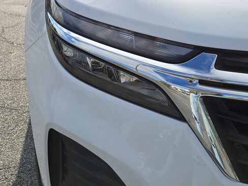 Used 2023 Chevrolet Equinox LS image 23