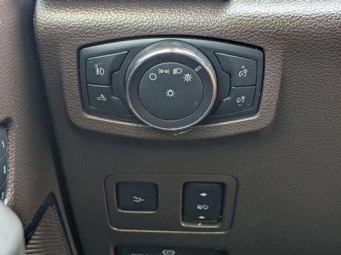 Used 2019 Ford F250 King Ranch w/ King Ranch Ultimate Package AWD/4WD image 21