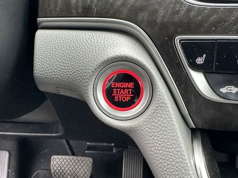 Used 2020 Honda Accord EX image 29