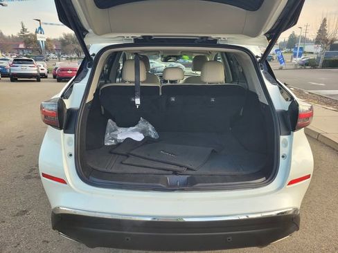 Used 2023 Nissan Murano SL image 11