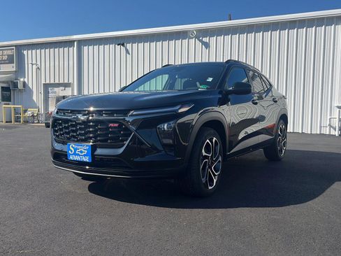 New 2025 Chevrolet Trax RS w/ Driver Confidence Package image 1