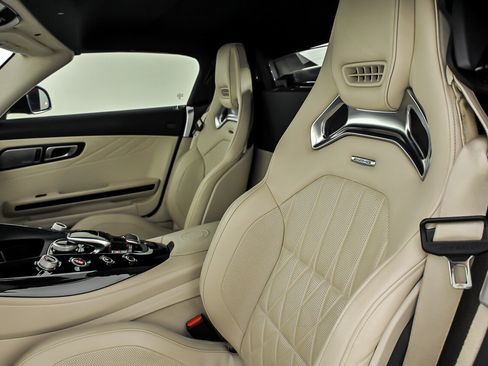 Used 2018 Mercedes-Benz AMG GT C image 22