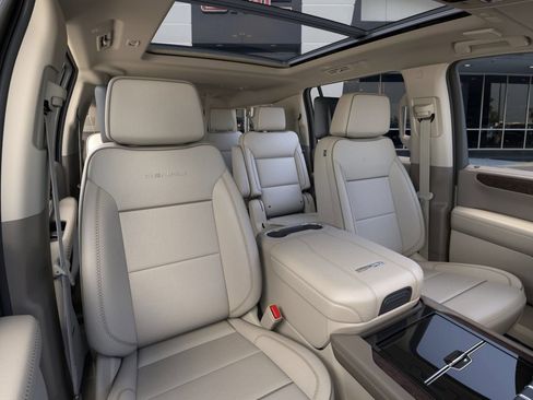 New 2026 GMC Yukon XL Denali w/ Denali Reserve Package AWD/4WD image 16