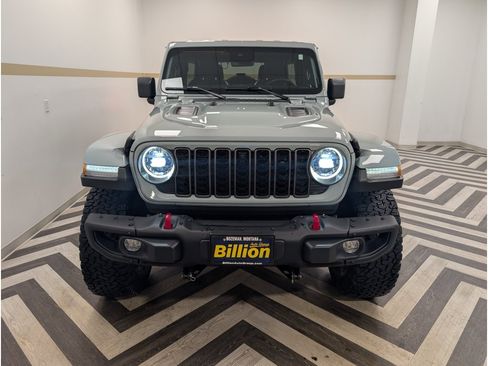 Used 2024 Jeep Wrangler Unlimited Rubicon AWD/4WD image 27