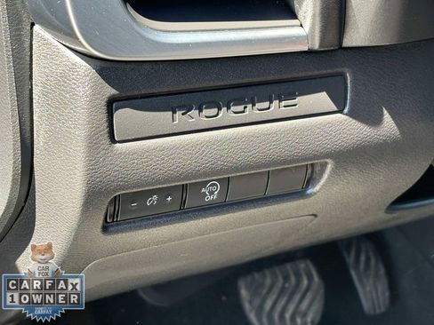 Used 2023 Nissan Rogue S AWD/4WD image 19