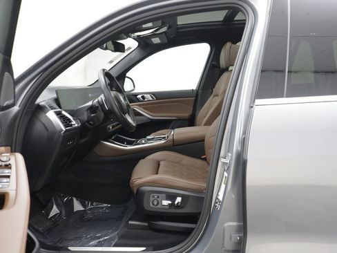 Used 2026 BMW X5 xDrive40i AWD/4WD image 5