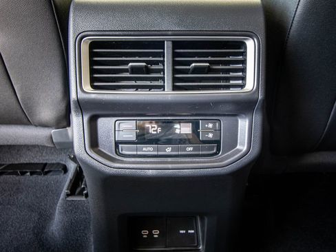 New 2026 Volkswagen Atlas SE FWD image 31