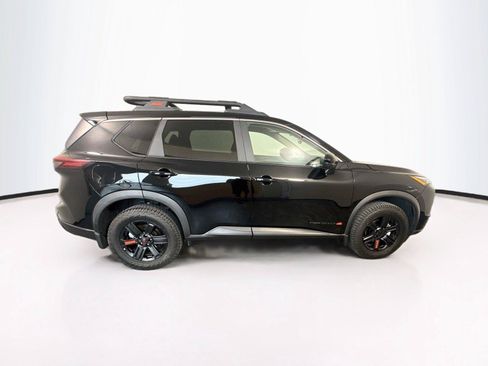 Used 2025 Nissan Rogue SV w/ Rock Creek Premium Package AWD/4WD image 6