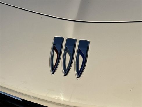 Used 2024 Buick Encore GX Preferred image 28