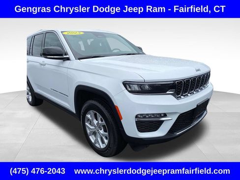 Used 2023 Jeep Grand Cherokee Limited w/ Trailer Tow Prep Group (B) AWD/4WD image 48
