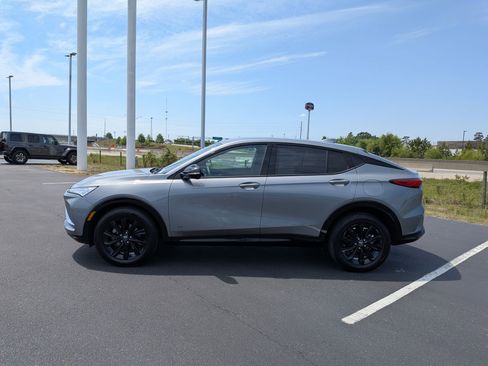 Used 2025 Buick Envista Sport Touring image 6