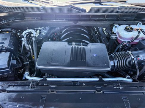 Used 2024 Chevrolet Tahoe Premier AWD/4WD image 51