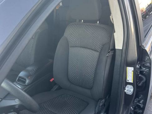 Used 2018 Dodge Journey SE image 13
