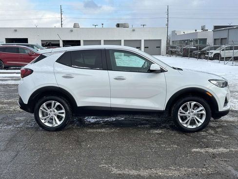 Used 2023 Buick Encore GX Preferred w/ Cold Weather Comfort Package image 2