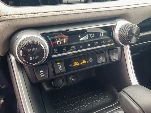 Used 2023 Toyota RAV4 XLE image 17