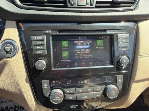 Used 2018 Nissan Rogue SL w/ Premium Package AWD/4WD image 33