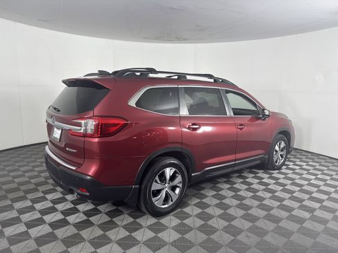 Used 2023 Subaru Ascent Premium w/ Convenience Package image 4