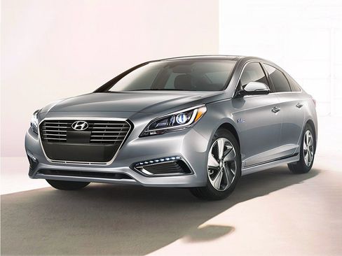 Used 2017 Hyundai Sonata Limited w/ Ultimate Package 02 FWD image 1