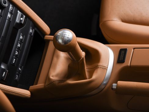 Used 2010 Porsche 911 Targa 4S image 6