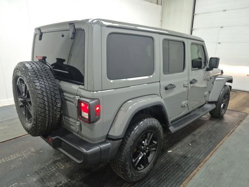 Used 2021 Jeep Wrangler Unlimited Sahara AWD/4WD image 6