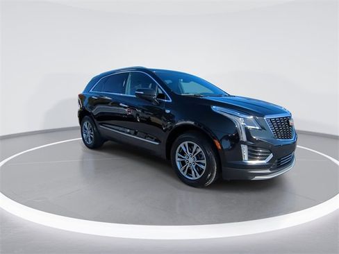 Used 2023 Cadillac XT5 Premium Luxury image 2