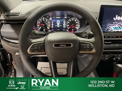 New 2026 Jeep Compass Latitude image 22