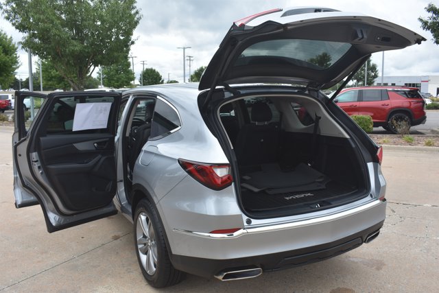 Used 2024 Acura MDX SH-AWD image 18