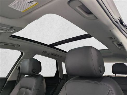 Used 2020 Audi Q5 2.0T Premium Plus w/ Premium Plus Package image 16