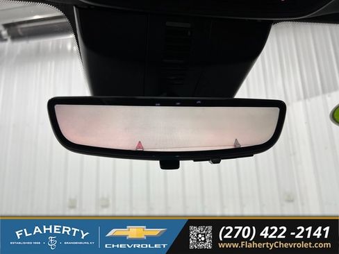 Used 2025 Chevrolet Traverse Z71 w/ Enhanced Driving Package AWD/4WD image 38