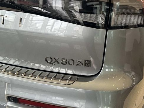 New 2026 INFINITI QX80 4WD w/ Sport Exterior Package image 23